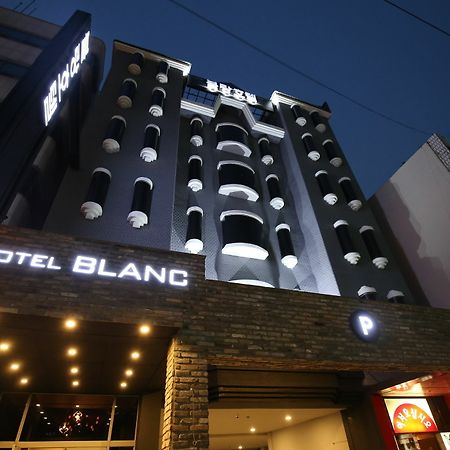 Hotel Blanc In Cheongju Dış mekan fotoğraf